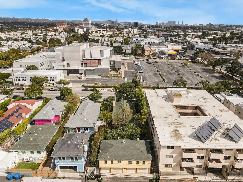 1332 10th Street, Santa Monica, California 90401 home-pic-38